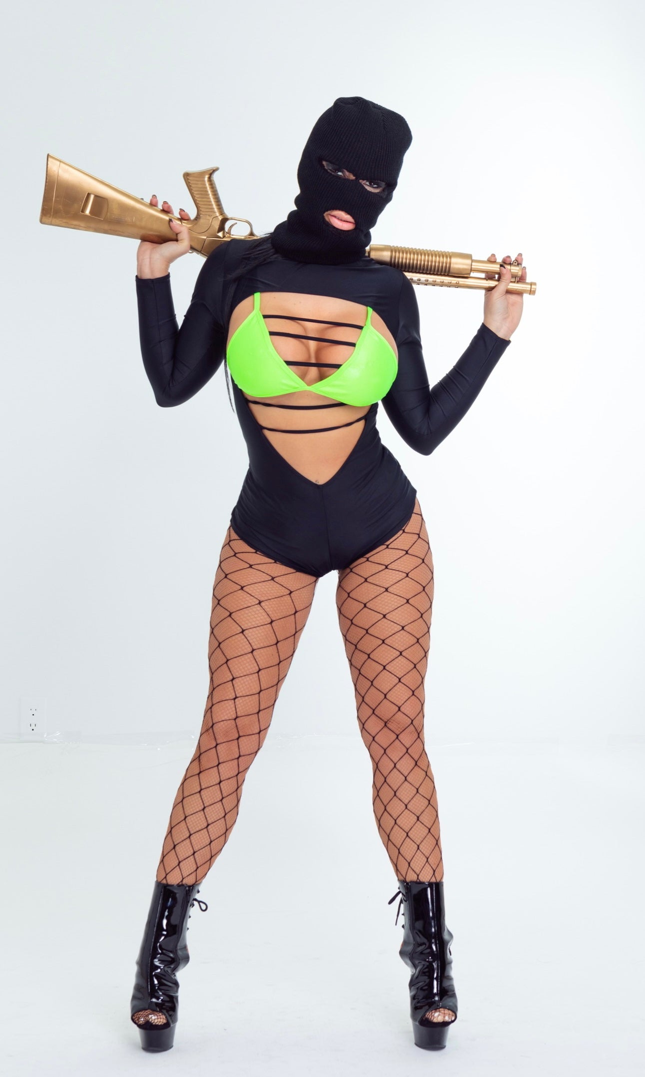 Exclusive Pink and Black Shooter