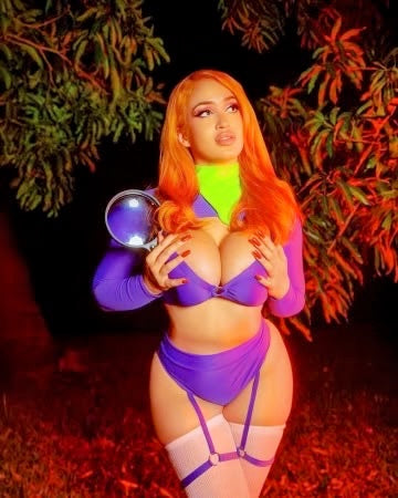 Exclusive Daph Detective Costume by Playthings