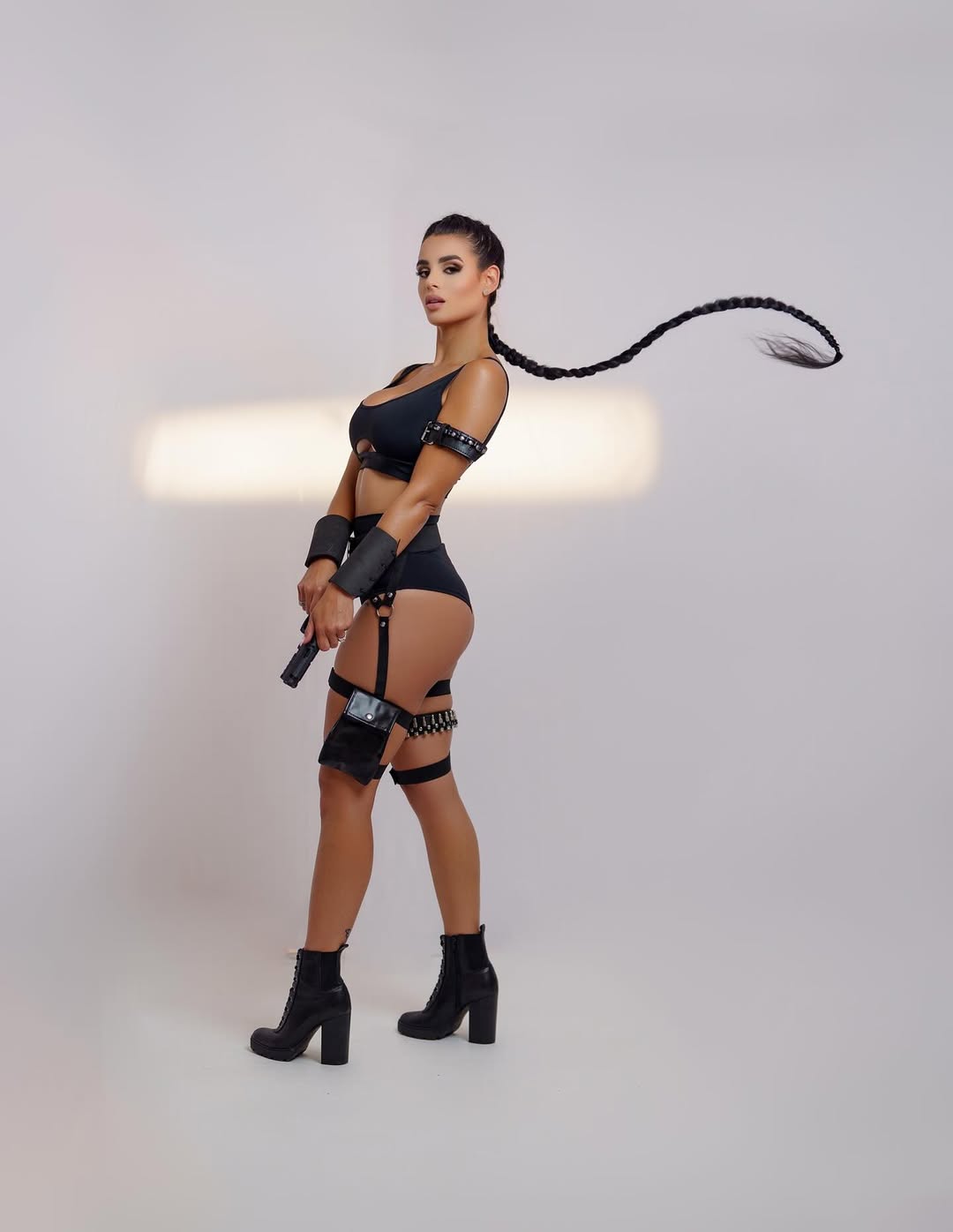 Exclusive Tempting Tomb Hunter Costume