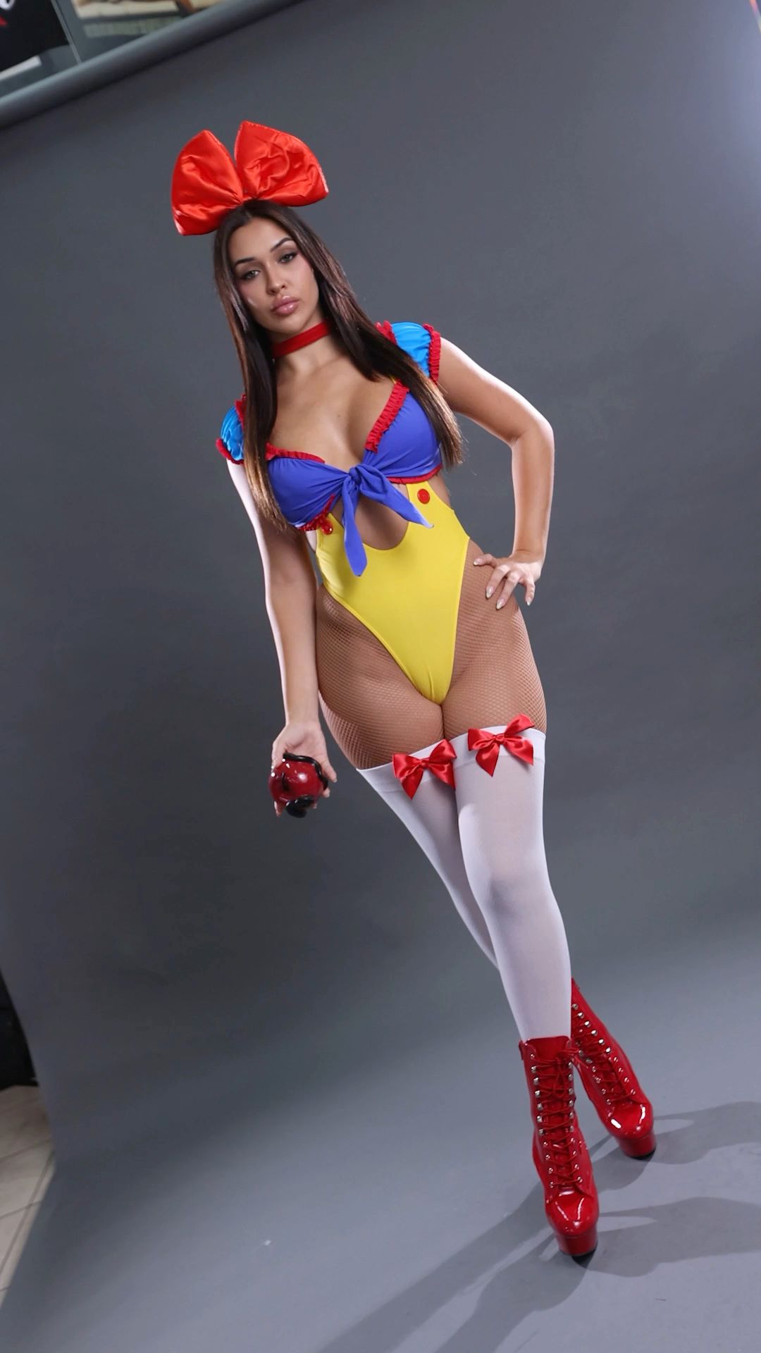 Exclusive poisoned Apple Costume