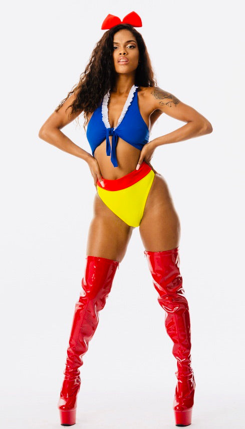 Exclusive Playthings So Spoiled Snow