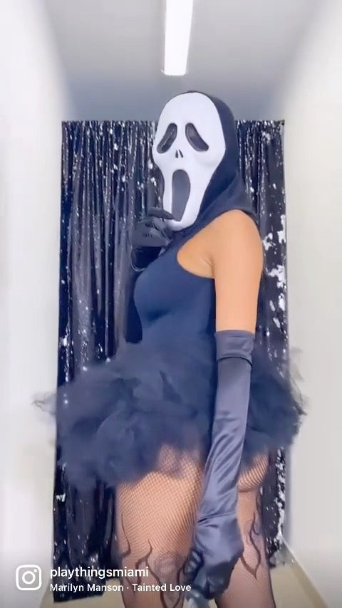 Exclusive Masked Slasher