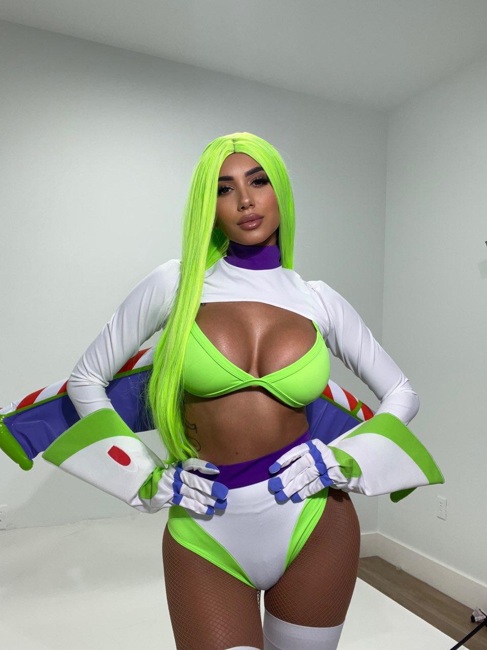 The Buzz Exclusive Costume