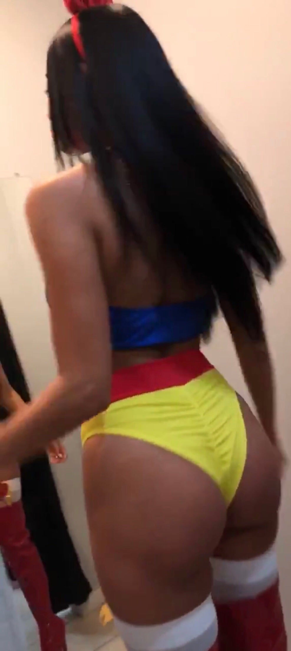 Exclusive Playthings So Spoiled Snow